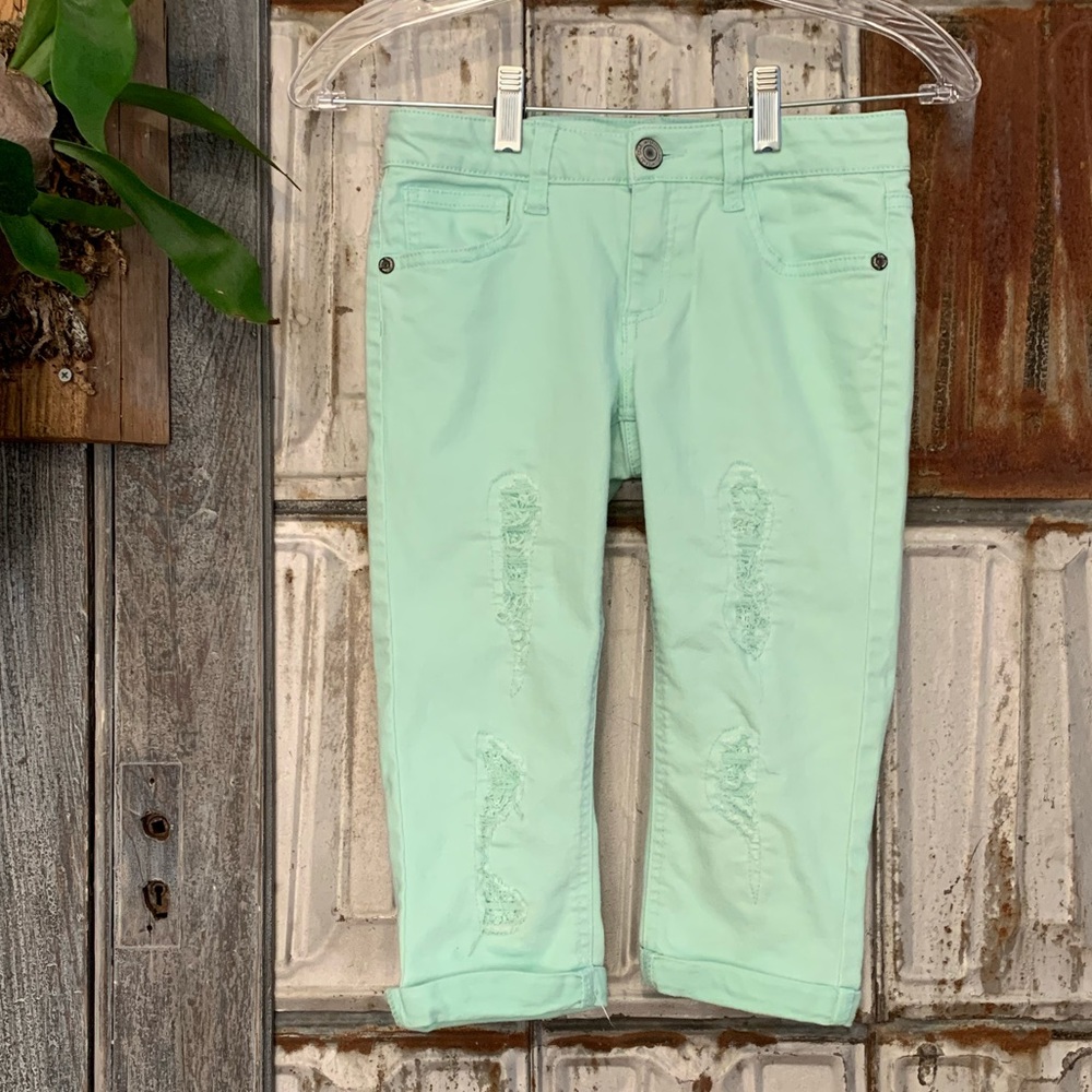 💠Girls Mint Color Distressed Crop Pant
